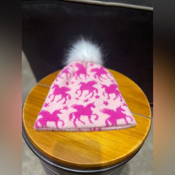 Girls Unicorn Hat and Gloves - Picture 2 of 9